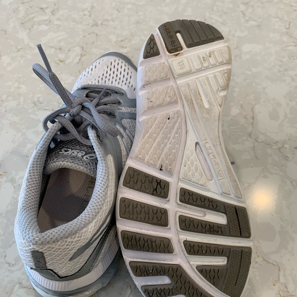 ASICS sneakers - Picture 2 of 3